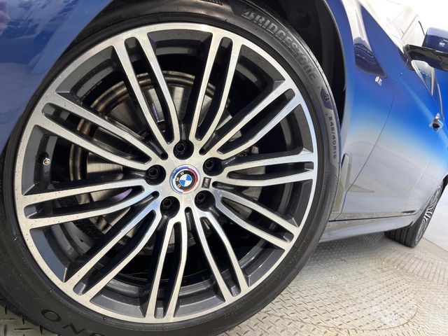 BMW 5SERIES SEDAN 2018 Image 31