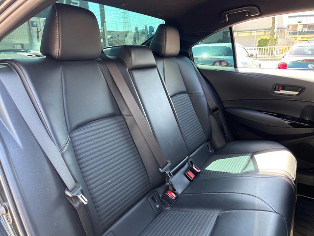 TOYOTA COROLLA SEDAN HYBRID 2020 Image 31