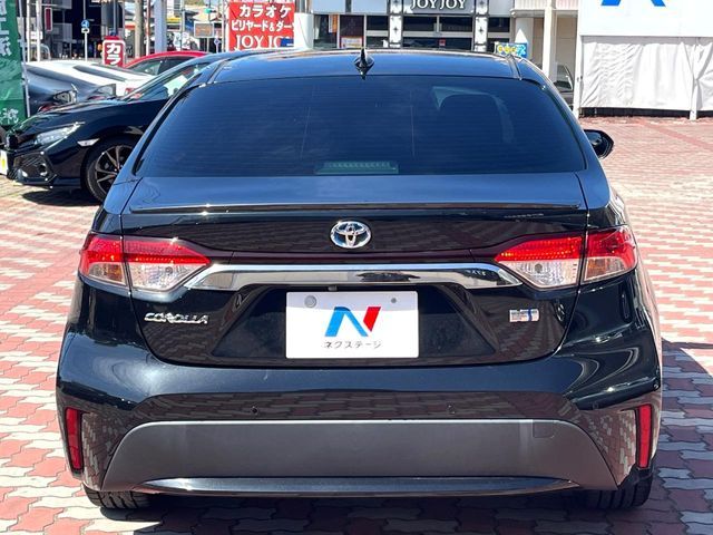 TOYOTA COROLLA SEDAN HYBRID 2020 Image 31