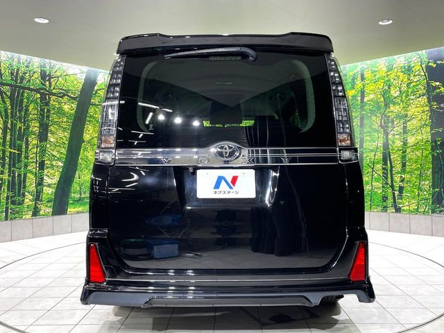 TOYOTA VOXY 2015 Image 31