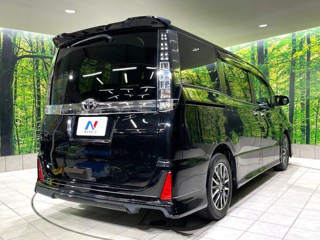 TOYOTA VOXY 2015 Image 31