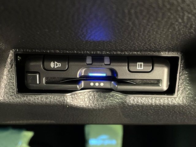 TOYOTA YARIS CROSS HYBRID 2021 Image 31