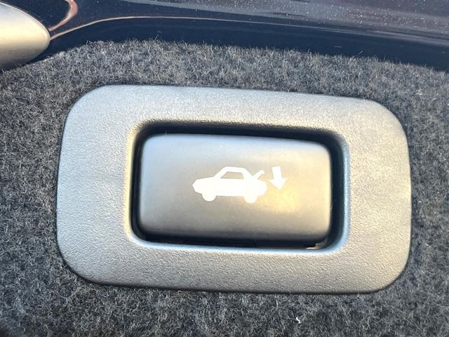 TOYOTA LEXUS LS460 2011 Image 31