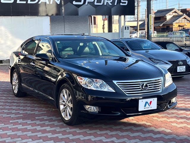 TOYOTA LEXUS LS460 2011 Image 31