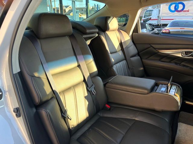 NISSAN FUGA HYBRID 2012 Image 31