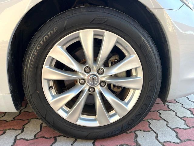 NISSAN FUGA HYBRID 2012 Image 31