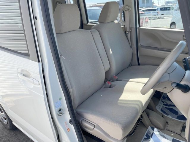 HONDA N BOX 2012 Image 31