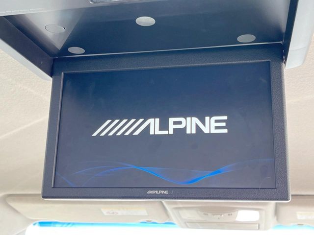 NISSAN ELGRAND 2011 Image 31