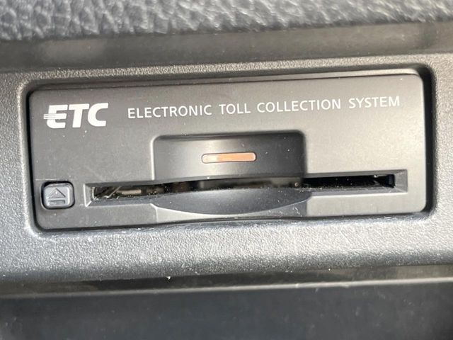 NISSAN ELGRAND 2011 Image 31