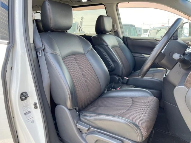 NISSAN ELGRAND 2011 Image 31