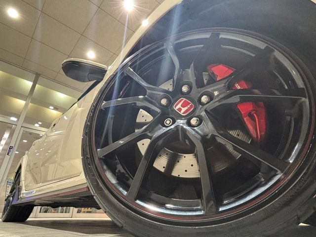 HONDA CIVIC HATCHBACK 2017 Image 31