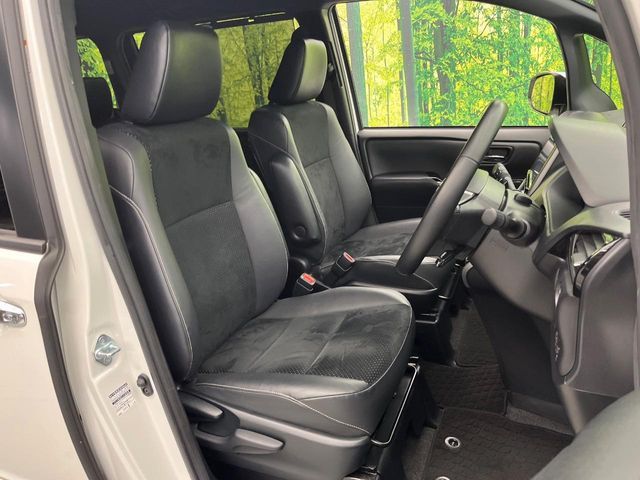 TOYOTA VOXY 2021 Image 31