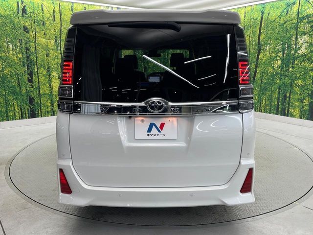 TOYOTA VOXY 2021 Image 31