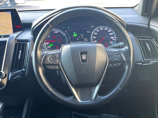 TOYOTA CROWN SEDAN HYBRID 2019 Image 31