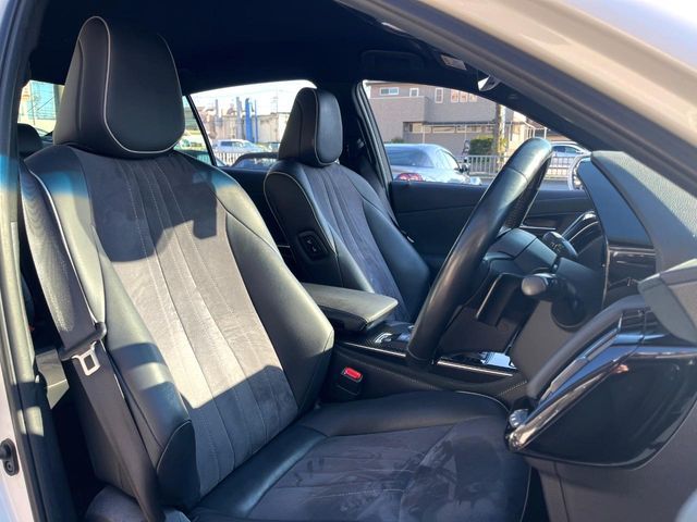 TOYOTA CROWN SEDAN HYBRID 2018 Image 31