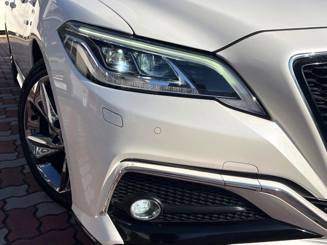 TOYOTA CROWN SEDAN HYBRID 2018 Image 31