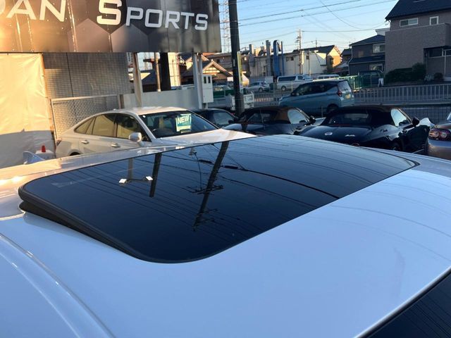 TOYOTA LEXUS ES300H 2019 Image 31