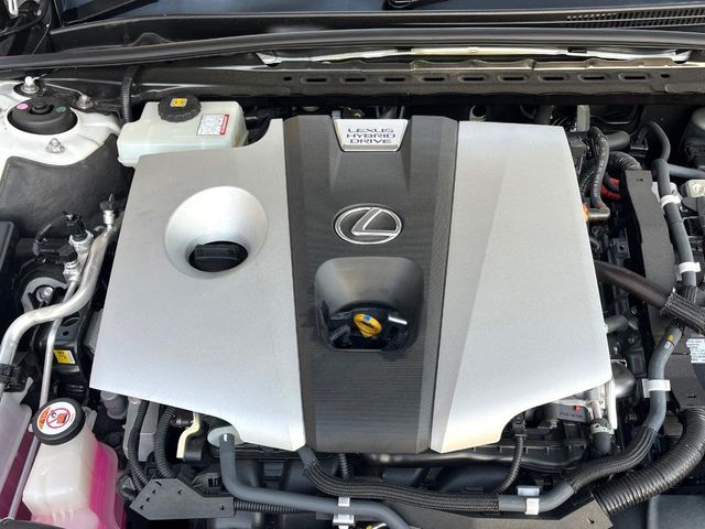 TOYOTA LEXUS ES300H 2019 Image 31