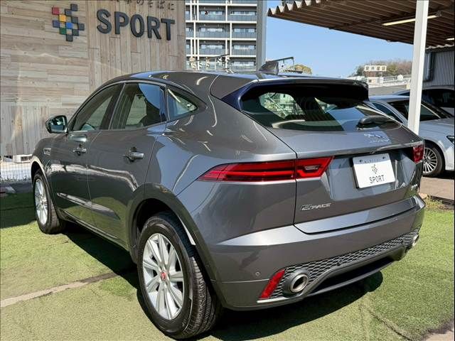 JAGUAR E-PACE 2018 Image 31