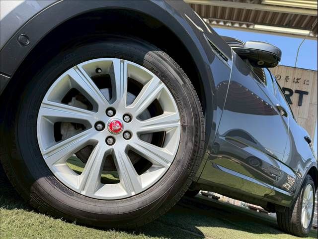 JAGUAR E-PACE 2018 Image 31