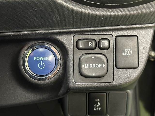 TOYOTA AQUA 2012 Image 31