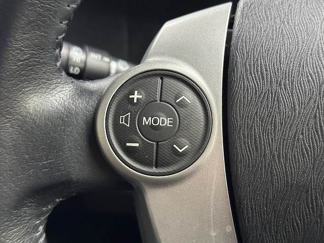 TOYOTA AQUA 2012 Image 31