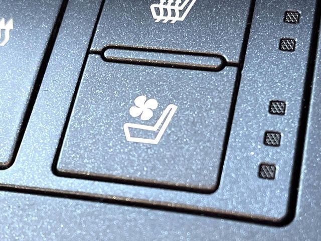 TOYOTA LEXUS RC300 2019 Image 31