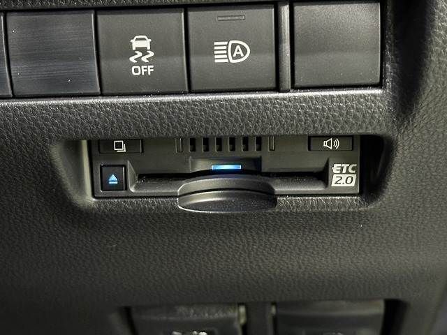 TOYOTA HARRIER 2WD 2021 Image 31