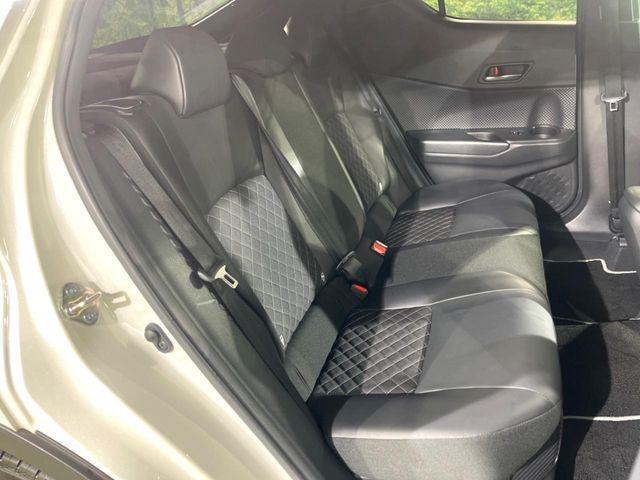 TOYOTA C-HR 2019 Image 31