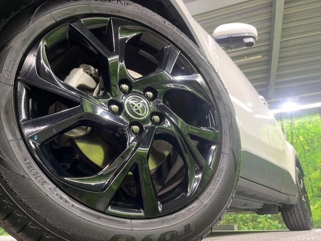 TOYOTA C-HR 2019 Image 31