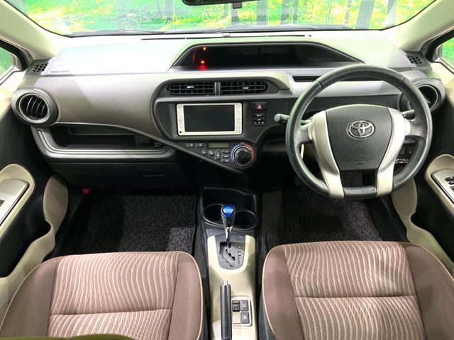 TOYOTA AQUA 2013 Image 31