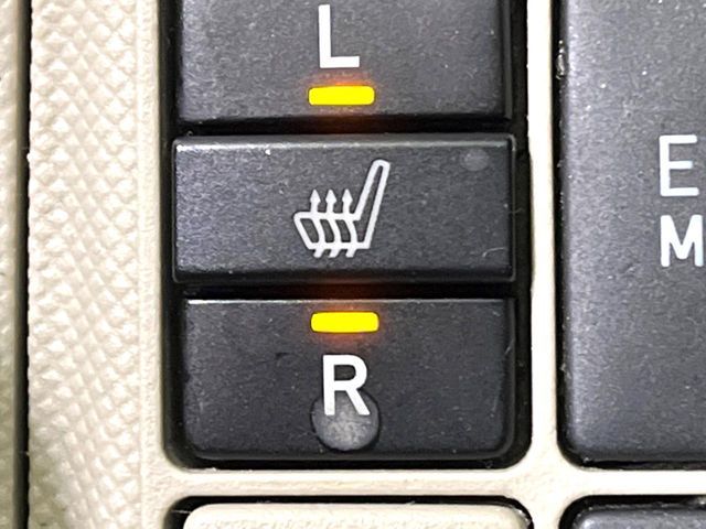 TOYOTA AQUA 2013 Image 31