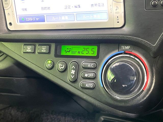 TOYOTA AQUA 2013 Image 31