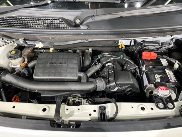 HONDA N BOX 2021 Image 31