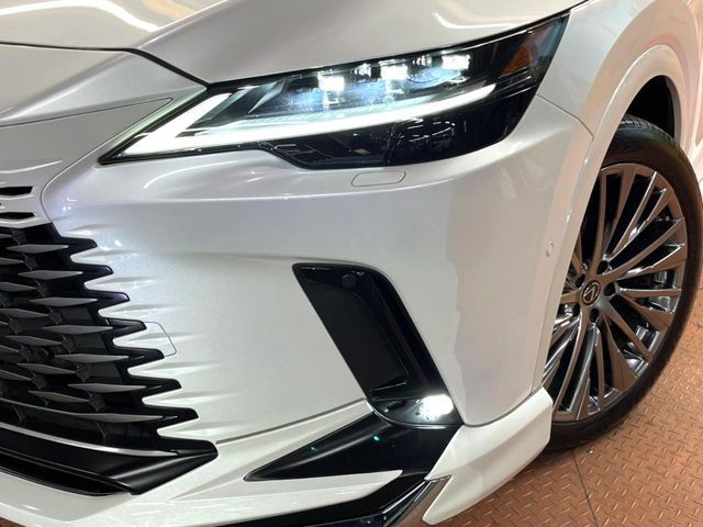 TOYOTA LEXUS RX350H 2023 Image 31