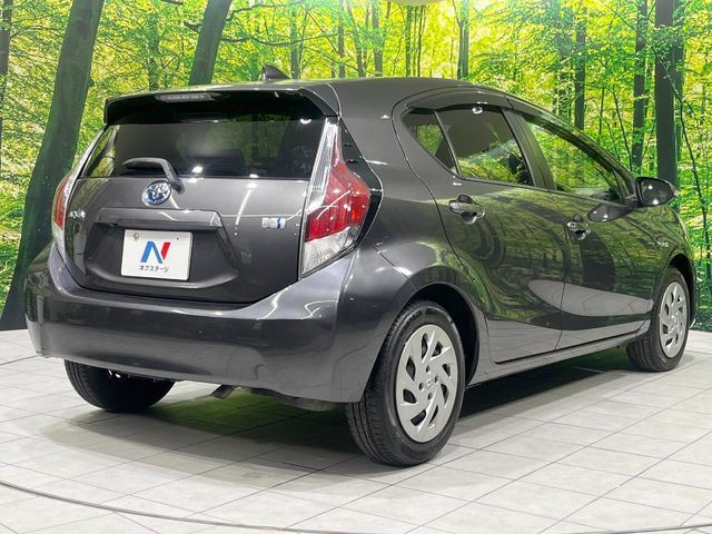 TOYOTA AQUA 2016 Image 31