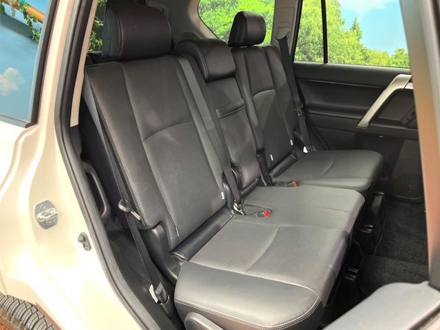 TOYOTA LANDCRUISER PRADO 2023 Image 31