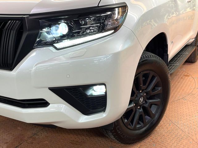 TOYOTA LANDCRUISER PRADO 2023 Image 31