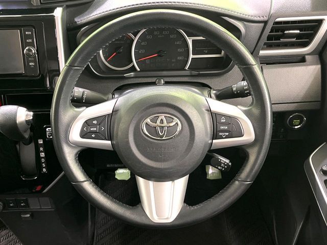 TOYOTA TANK 2017 Image 31