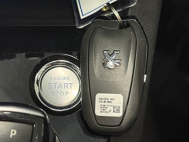 PEUGEOT 3008 2021 Image 31