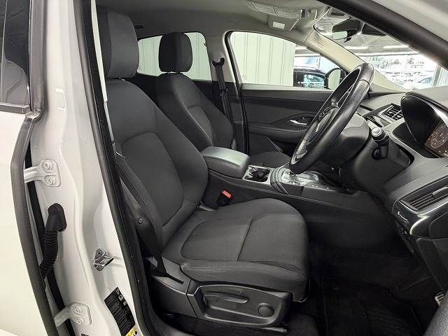 JAGUAR E-PACE 2018 Image 31