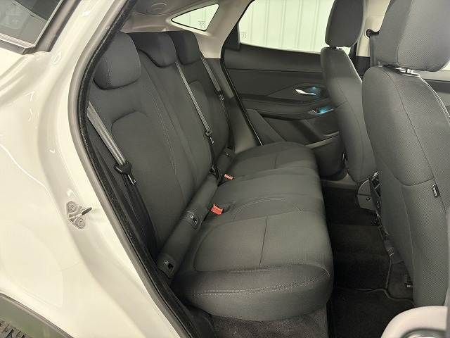 JAGUAR E-PACE 2018 Image 31