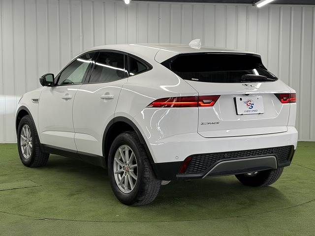 JAGUAR E-PACE 2018 Image 31