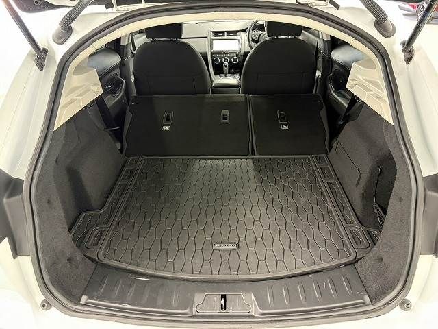 JAGUAR E-PACE 2018 Image 31