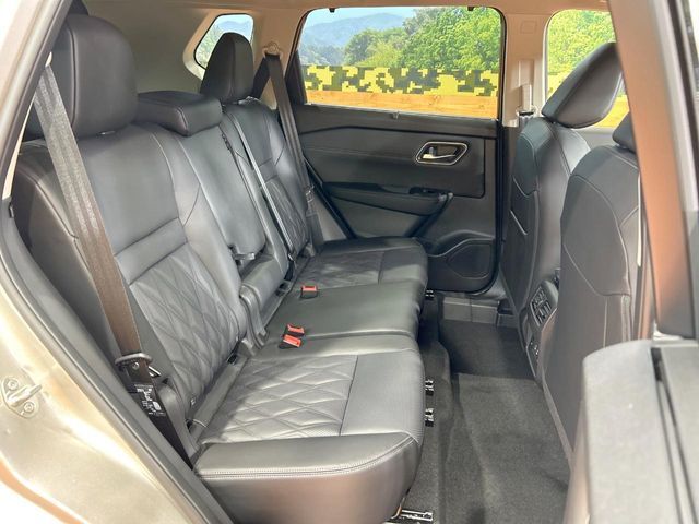 NISSAN X-TRAIL HYBRID 4WD 2026 Image 31