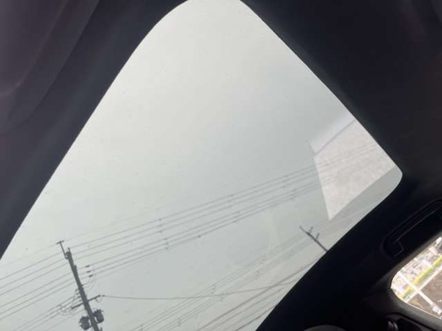 PORSCHE TAYCAN 2022 Image 31