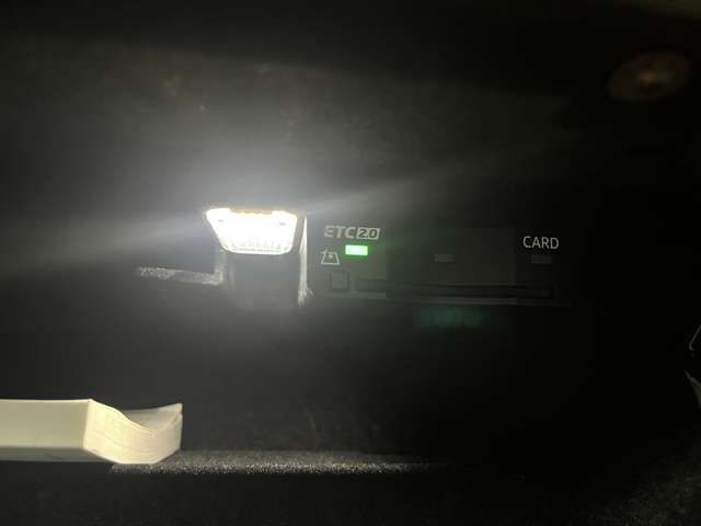 PORSCHE TAYCAN 2022 Image 31