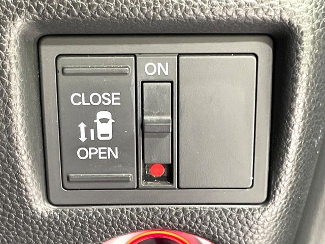 HONDA N BOX CUSTOM 2019 Image 31