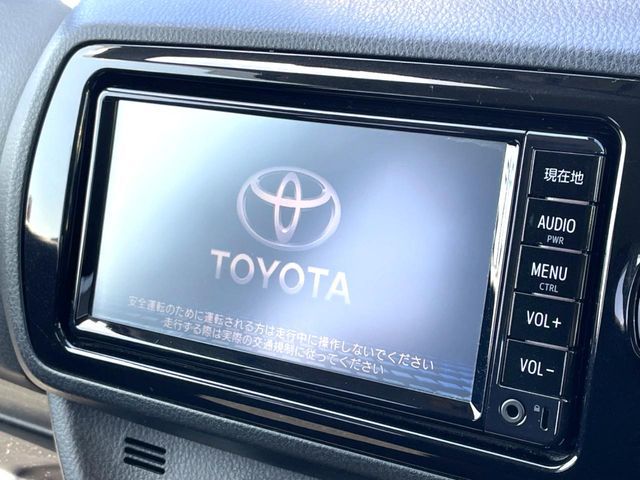 TOYOTA VITZ 2018 Image 31