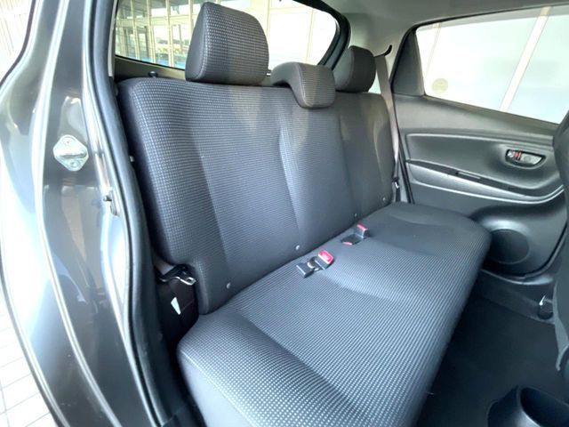 TOYOTA VITZ 2018 Image 31